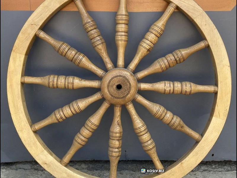 Продам зруб (цямриння), корбу і колесо для криниці