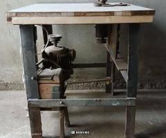 Продам фрезерний верстат