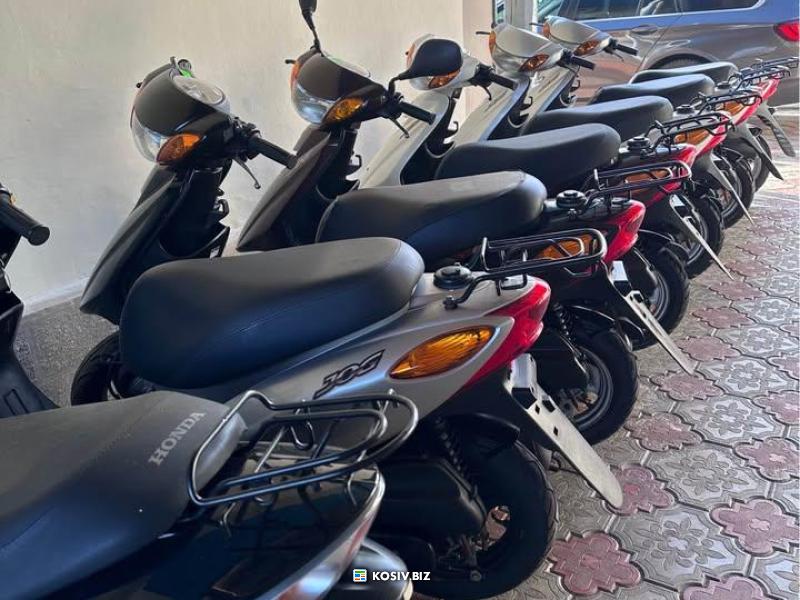 Продаж скутерів без пробігу по Україні